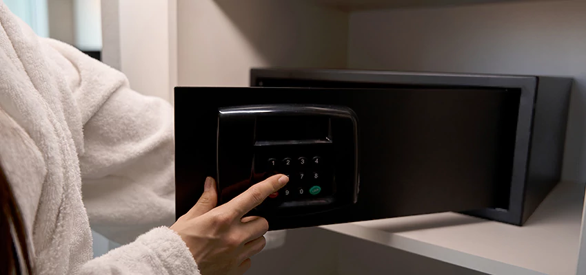 Safe Unlocking Service Company in Downey, California